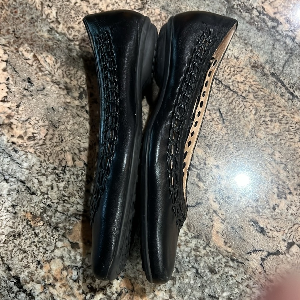 Sofft Women's Black Leather Shoes - Picture 5 of 8